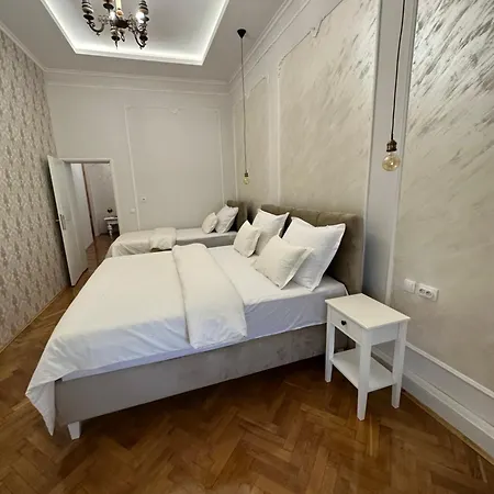 & - Korzo Apartment Sombor