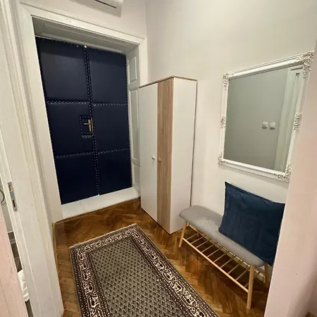 Apartments&room - Korzo Appartement *