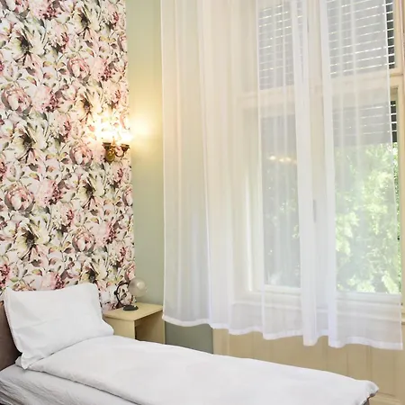 Apartments&room - Korzo Appartement *