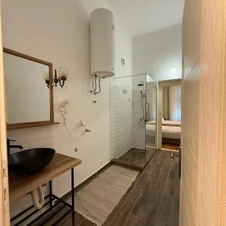 Appartement Apartments&room - Korzo Sombor