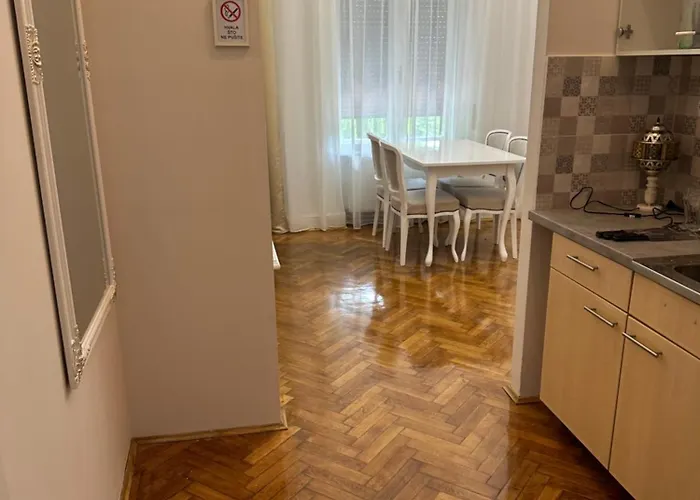 & - Korzo Apartment Sombor